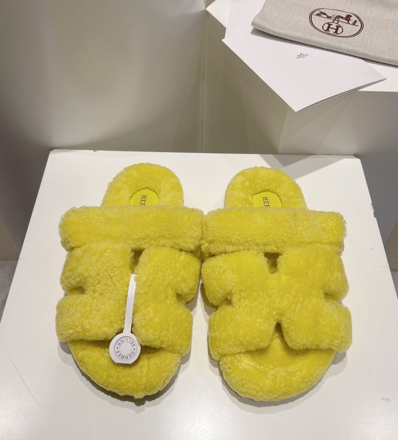H**mes slippers